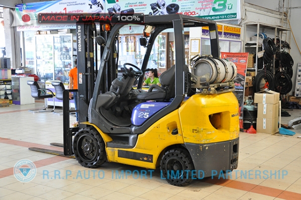 ขายรถโฟล์คลิฟท์มือสอง KOMATSU รุ่น FG25NT-15-573909 ราคา 325,000 บาท นำเข้าจากประเทศญี่ปุ่น 100\% ไม่เคยใช้งานในไทย