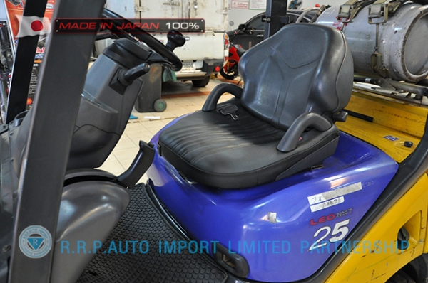 ขายรถโฟล์คลิฟท์มือสอง KOMATSU รุ่น FG25NT-15-573909 ราคา 325,000 บาท นำเข้าจากประเทศญี่ปุ่น 100\% ไม่เคยใช้งานในไทย