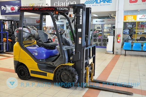 ขายรถโฟล์คลิฟท์มือสอง KOMATSU รุ่น FG25NT-15-573909 ราคา 325,000 บาท นำเข้าจากประเทศญี่ปุ่น 100\% ไม่เคยใช้งานในไทย