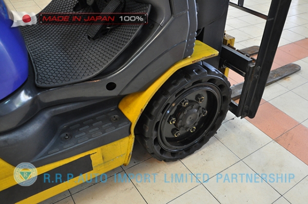 ขายรถโฟล์คลิฟท์มือสอง KOMATSU รุ่น FG25NT-15-573909 ราคา 325,000 บาท นำเข้าจากประเทศญี่ปุ่น 100\% ไม่เคยใช้งานในไทย