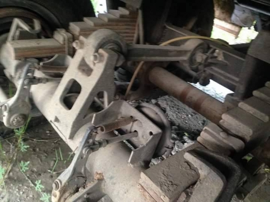 ขายลูกพ่วง ลากจูง ยาว12เมตร มี17หาง มีหลายแบบ สภาพพร้อมใช้งาน เอกสารเล่มทะเบียนพร้อมโอน ราคา140,000 สนใจโทร 090-8588220คุณนะ 093-3258446คุณบิว หรือเข้าดูสินค้าอื่นๆได้ที่ www.narong2truck.com หรือ www.truck.in.th/498 หรือเพจFacebook ณรงค์ ซื้อขายรถมือสอง