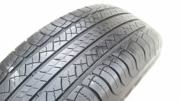 ขายยาง245/70/16 ปี 0915 MICHERLIN LATITUDE 4 เส้น