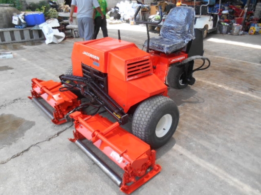 รถตัดหญ้า สามแก๊ค์ JACOBSEN TRI-KING 1672D พร้อมใช้งาน