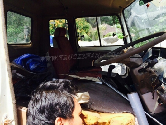 รถบรรทุกติดเครนยี่ห้ออีโน่ รุ่น FD เครนขนาด 3 ตัน สภาพแซซซีสวยมาก รถบรรทุกติดเครนยี่ห้ออีโน่ รุ่น FD เครนขนาด 3 ตัน สภาพแซซซีสวยมาก