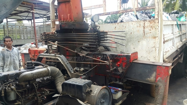 รถบรรทุกติดเครนยี่ห้ออีโน่ รุ่น FD เครนขนาด 3 ตัน สภาพแซซซีสวยมาก รถบรรทุกติดเครนยี่ห้ออีโน่ รุ่น FD เครนขนาด 3 ตัน สภาพแซซซีสวยมาก