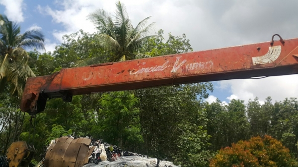 รถบรรทุกติดเครนยี่ห้ออีโน่ รุ่น FD เครนขนาด 3 ตัน สภาพแซซซีสวยมาก รถบรรทุกติดเครนยี่ห้ออีโน่ รุ่น FD เครนขนาด 3 ตัน สภาพแซซซีสวยมาก