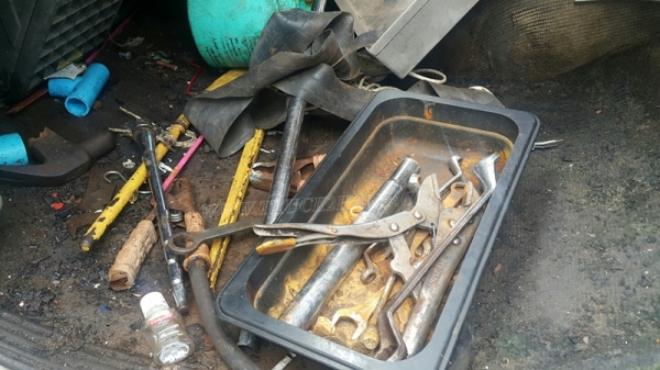 รถบรรทุกติดเครนยี่ห้ออีโน่ รุ่น FD เครนขนาด 3 ตัน สภาพแซซซีสวยมาก รถบรรทุกติดเครนยี่ห้ออีโน่ รุ่น FD เครนขนาด 3 ตัน สภาพแซซซีสวยมาก