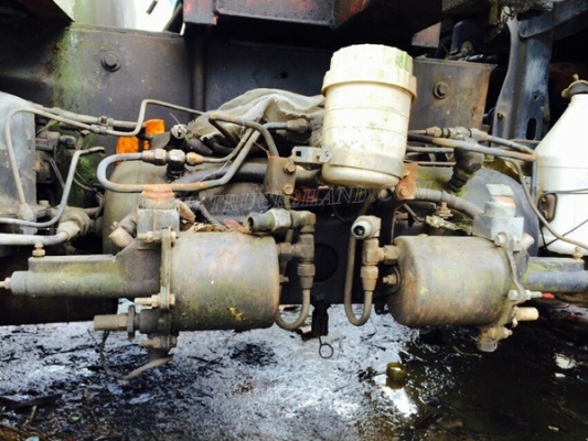 รถบรรทุกติดเครนยี่ห้ออีโน่ รุ่น FD เครนขนาด 3 ตัน สภาพแซซซีสวยมาก รถบรรทุกติดเครนยี่ห้ออีโน่ รุ่น FD เครนขนาด 3 ตัน สภาพแซซซีสวยมาก