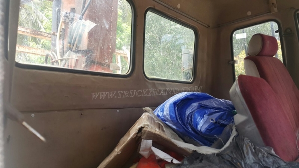 รถบรรทุกติดเครนยี่ห้ออีโน่ รุ่น FD เครนขนาด 3 ตัน สภาพแซซซีสวยมาก รถบรรทุกติดเครนยี่ห้ออีโน่ รุ่น FD เครนขนาด 3 ตัน สภาพแซซซีสวยมาก