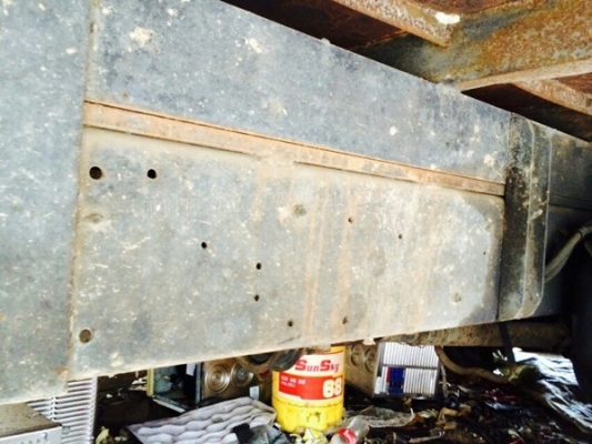 รถบรรทุกติดเครนยี่ห้ออีโน่ รุ่น FD เครนขนาด 3 ตัน สภาพแซซซีสวยมาก รถบรรทุกติดเครนยี่ห้ออีโน่ รุ่น FD เครนขนาด 3 ตัน สภาพแซซซีสวยมาก