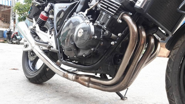 ขาย cb 400 ทะเบียนแท้โอนขนส่ง แต่งคาเฟ่ หล่อๆ