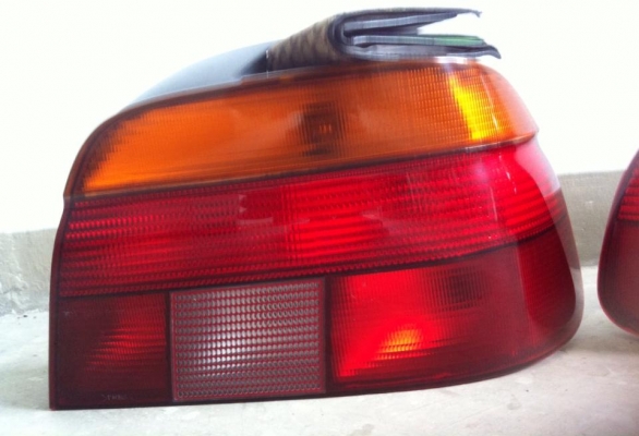 ไฟท้าย BMW  E39
