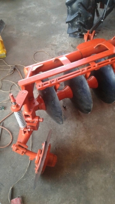 รถไถ 47 แรงอุปกร 2 ชิ้น พร้อมลุยงาน ราคาเบา ฯ 360000 ทะเบียนพร้อม