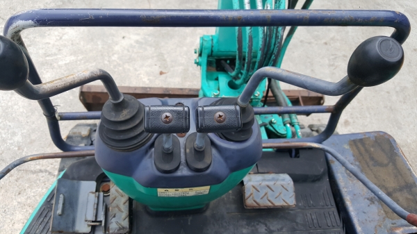 ขายรถขุด KOMUTSU PC20R-8รุ่นพิเศษ มีหัวกระแทกในต้ว