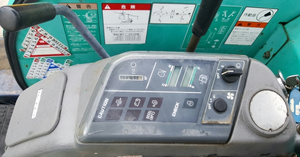 ขายรถขุด KOMUTSU PC20R-8รุ่นพิเศษ มีหัวกระแทกในต้ว