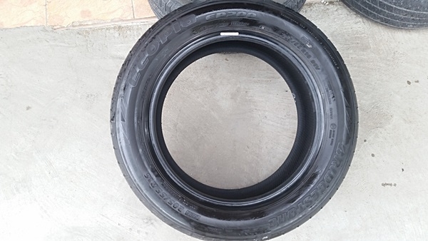 ขายยาง205/55/16 ปี 15 BRIDGESTONE EP200  4 เส้น
