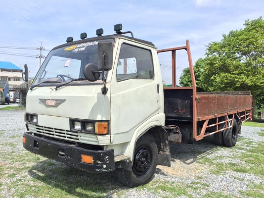 ขาย HINO KM 779  เครื่อง 117 แรง ยาว 5.50 ปี 1991 - 2534 รถห้าง มีช่องติดเครนแล้ว ซื้อไปติดตั้งเครนได้เลย ช่วงล่าง F เครื่องดี เครื่องกำลังดีเยี่ยม ขับดี พวงมาลัยเพาเวอร์ กะบะไม้ พื้นเป็นเหล็ก คัดซีสวย ภายในสวย สะอาด ยางใช้ยาวๆเลยครับ