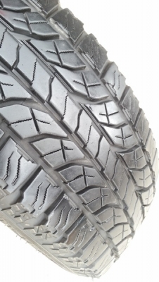 ขายยาง265/70/16 ปี 2012 YOKOHAMA AT-S 4 เส้น