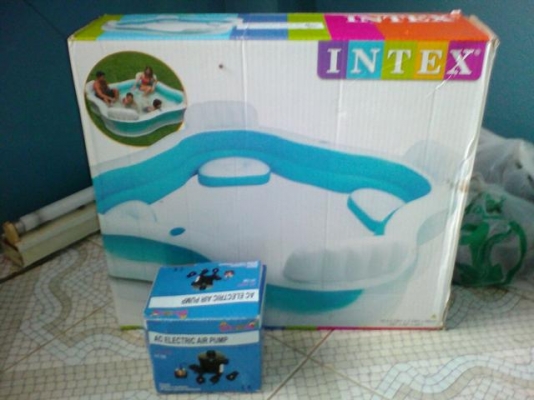 สระว่ายน้ำขนาดใหญ ่Intek ใหม่เอี่ยม สระว่ายน้ำขนาดใหญ ่Intek ใหม่เอี่ยม