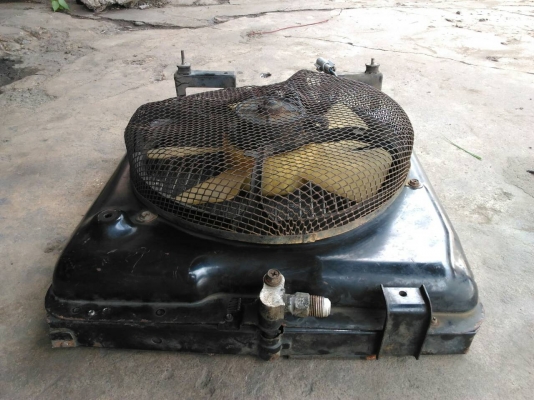 แผงแอร์ใต้ท้อง รถตู้โตโยต้า หัวจรวด พัดลมพร้อม แถมหัวแปลงใส่ท่อน้ำยาธรรมดาให้ด้วยครับ ต่างจังหวัดส่งได้ TEL0890671028 อยู่ดอนเมือง IDline 0890671028