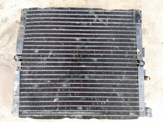 แผงแอร์ใต้ท้อง รถตู้โตโยต้า หัวจรวด พัดลมพร้อม แถมหัวแปลงใส่ท่อน้ำยาธรรมดาให้ด้วยครับ ต่างจังหวัดส่งได้ TEL0890671028 อยู่ดอนเมือง IDline 0890671028