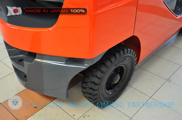 ขายรถโฟล์คลิฟท์มือสอง TOYOTA รุ่น 8FD25-34251 ราคา 520,000 บาท นำเข้าจากประเทศญี่ปุ่น 100\% ไม่เคยใช้งานในไทย