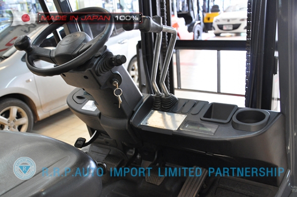 ขายรถโฟล์คลิฟท์มือสอง TOYOTA รุ่น 8FD25-34251 ราคา 520,000 บาท นำเข้าจากประเทศญี่ปุ่น 100\% ไม่เคยใช้งานในไทย