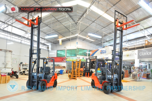 ขายรถโฟล์คลิฟท์มือสอง TOYOTA รุ่น 8FD25-34251 ราคา 520,000 บาท นำเข้าจากประเทศญี่ปุ่น 100\% ไม่เคยใช้งานในไทย