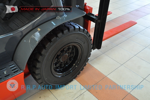 ขายรถโฟล์คลิฟท์มือสอง TOYOTA รุ่น 8FD25-34251 ราคา 520,000 บาท นำเข้าจากประเทศญี่ปุ่น 100\% ไม่เคยใช้งานในไทย