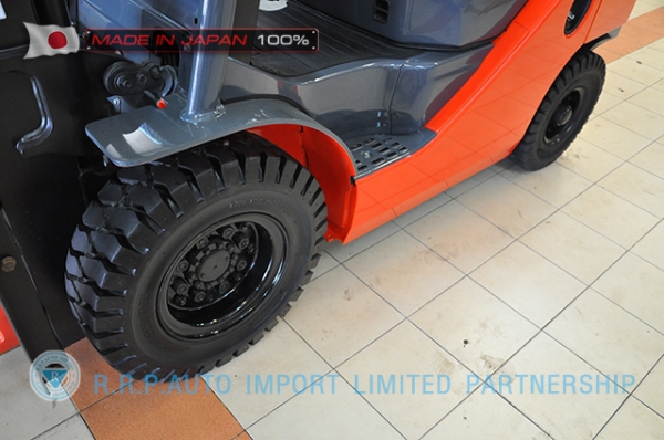 ขายรถโฟล์คลิฟท์มือสอง TOYOTA รุ่น 8FD25-34251 ราคา 520,000 บาท นำเข้าจากประเทศญี่ปุ่น 100\% ไม่เคยใช้งานในไทย