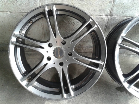 ขอบ17นิ้ว5รู114 สวยๆ 4 ล้อ ราคา 7500 บาท