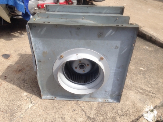 ขายโบวเวอร์ดูดอากาศ National 0.5HP. 220V 3สาย made in Japan ตัวเล็กต่อไฟบ้าน 220V ได้เลยครับ สภาพสวยมาก วิ่งนิ่มให้ลมดูดแรง พร้อมใช้งาน