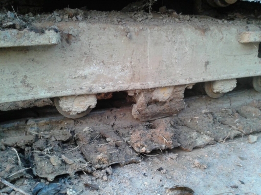 ขายรถแบคโฮ KOMATSU PC200-5 ระบบไฟเต็ม คอลโทรลสั้น ราคา 640000