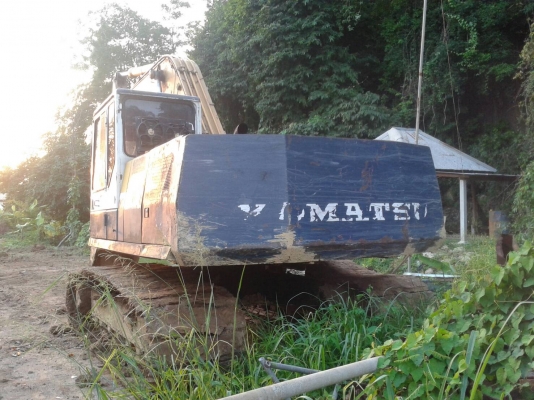 ขายรถแบคโฮ KOMATSU PC200-5 ระบบไฟเต็ม คอลโทรลสั้น ราคา 640000