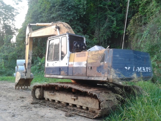 ขายรถแบคโฮ KOMATSU PC200-5 ระบบไฟเต็ม คอลโทรลสั้น ราคา 640000