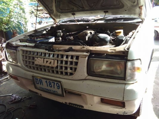 ขายรถแวน Isuzu 2500 cc.