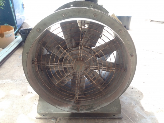 ขายโบวท่อดูด-เป่าอากาศ Kruger 2HP. 380V สภาพสวย เลอะฝุ่น ลมแรงมาก วิ่งนิ่ม พร้อมใช้งาน