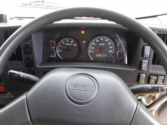 ขาย หัวลาก ISUZU  GXZ 360 ปี56 รถสวย ยาง80\%พร้อมใช้งาน ใช้น้อยครับ ยางดีหมดทุกเส้นครับ