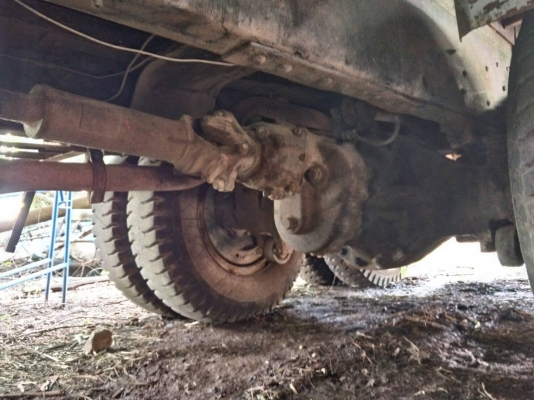 ขายช่วงล่างฮีโน่3Mยกแพรเฟื่อง8-39สภาพดีรับประกันเจ้าขายเองสนใจติดต่อได้ที่คุณโอ๊ต0878488252