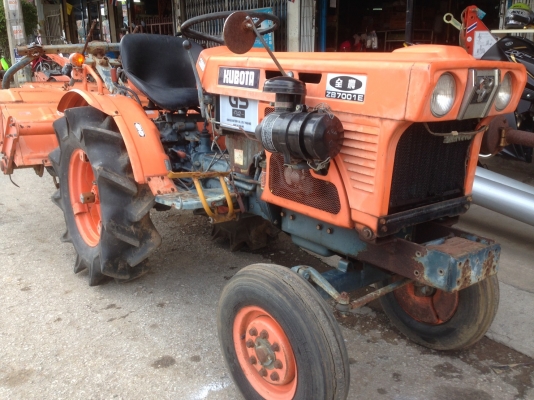 ขายรถไถคูโบต้า B7001E พร้อมโรตารี่เก่านอก พร้อมใช้งาน