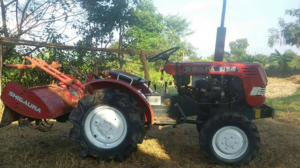 ขายด่วนรถไถ ขับเคลื่อน 2เพลา 4&times;4 พร้อมโลตารีแท้.ขายถูก..เครื่องแรง ใช้งานได้ทุกระบบ