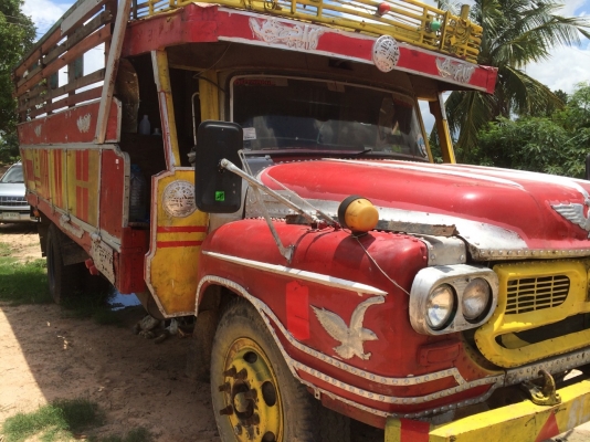 ขายหกล้อหัวยาวเครื่องอีซูซุเครื่อง125ราคา85000บาทครับมีคลิบให้ดูครับ