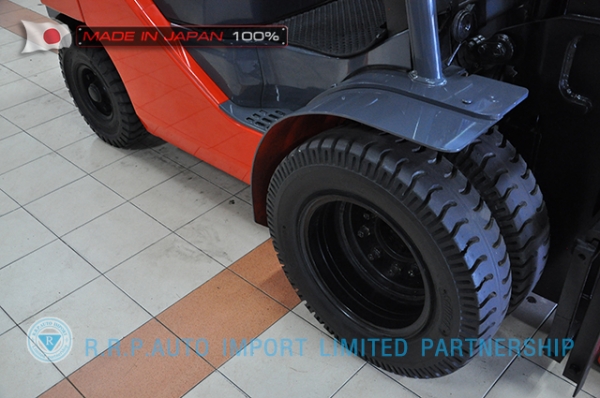 ขายรถโฟล์คลิฟท์มือสอง TOYOTA รุ่น 8FD25-31365 ราคา 495,000 บาท นำเข้าจากประเทศญี่ปุ่น 100\% ไม่เคยใช้งานในไทย