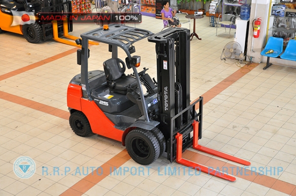 ขายรถโฟล์คลิฟท์มือสอง TOYOTA รุ่น 8FD25-31365 ราคา 495,000 บาท นำเข้าจากประเทศญี่ปุ่น 100\% ไม่เคยใช้งานในไทย