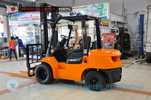 ขายรถโฟล์คลิฟท์มือสอง TOYOTA รุ่น7FD30-18803 ราคา  495,000 บาท นำเข้าจากประเทศญี่ปุ่น 100\% ไม่เคยใช้งานในไทย