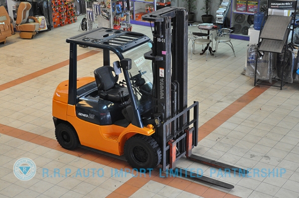 ขายรถโฟล์คลิฟท์มือสอง TOYOTA รุ่น7FD25-19872 ราคา 455,000 บาท นำเข้าจากประเทศญี่ปุ่น 100\% ไม่เคยใช้งานในไทย