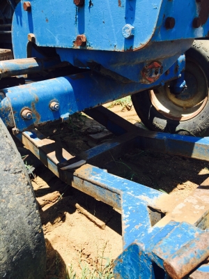 FORD 6610 เสื้อลาย มีตุ้. แต่กระจกไม่มี สภาพสวยมากๆพร้อมใช้สุดๆๆ