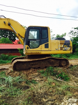 Komatsu 200รุ่น8 สภาพดีมากๆ เอวแน่น เครื่องดี พร้อมทำงาน