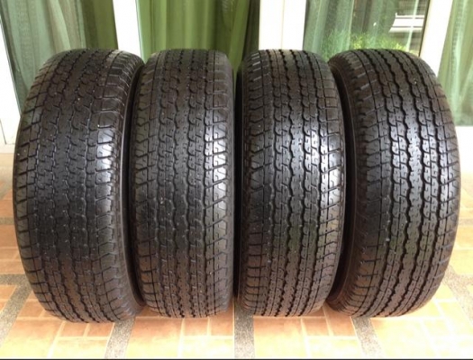 ยาง Bridgestone 255 65 17 ปี13 ดอกเต็ม ไม่มีปะ ราคาไม่แพง
