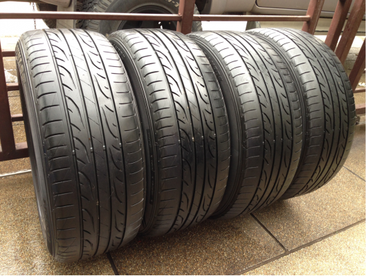 ยาง Dunlop 235 55 18 ปลายปี13 ราคาไม่แพง ยาง Dunlop 235 55 18 ปลายปี13 ราคาไม่แพง